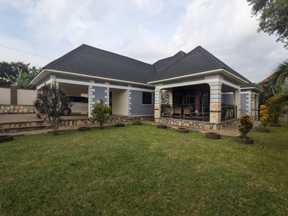 5-Bedroom House for Sale in Kiti, Kasangati–Matugga Road